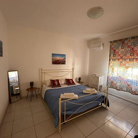 A Due Passi Dal Centro Apartment Favignana Ngoại thất bức ảnh