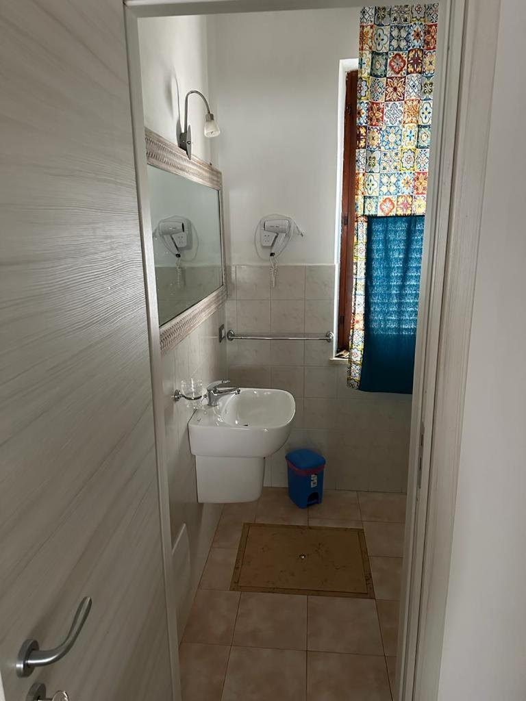 A Due Passi Dal Centro Apartment Favignana Ngoại thất bức ảnh
